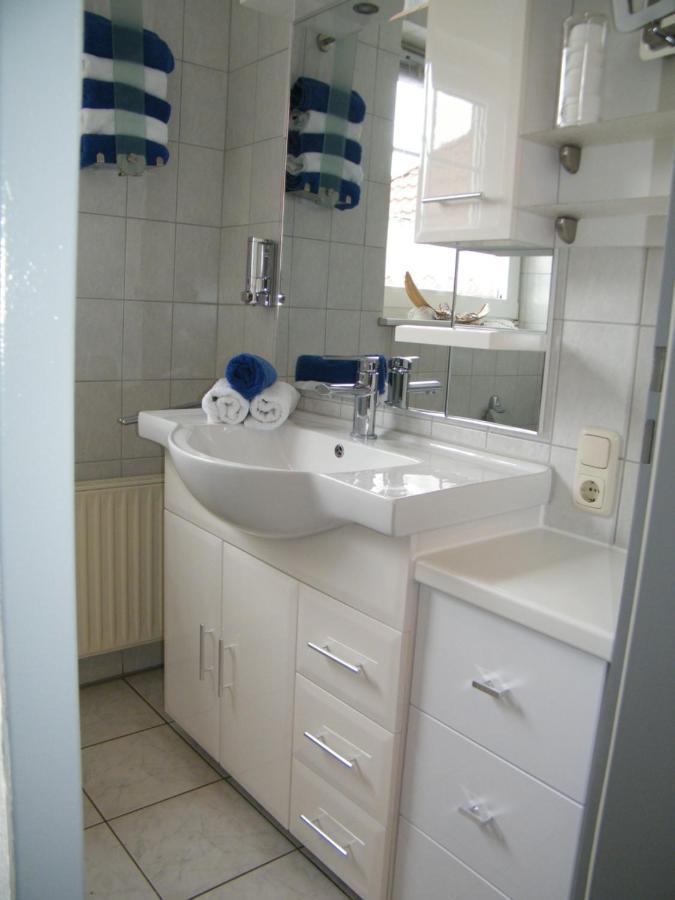 Gastehaus " Schone Aussicht " Apartman Neuharlingersiel Kültér fotó