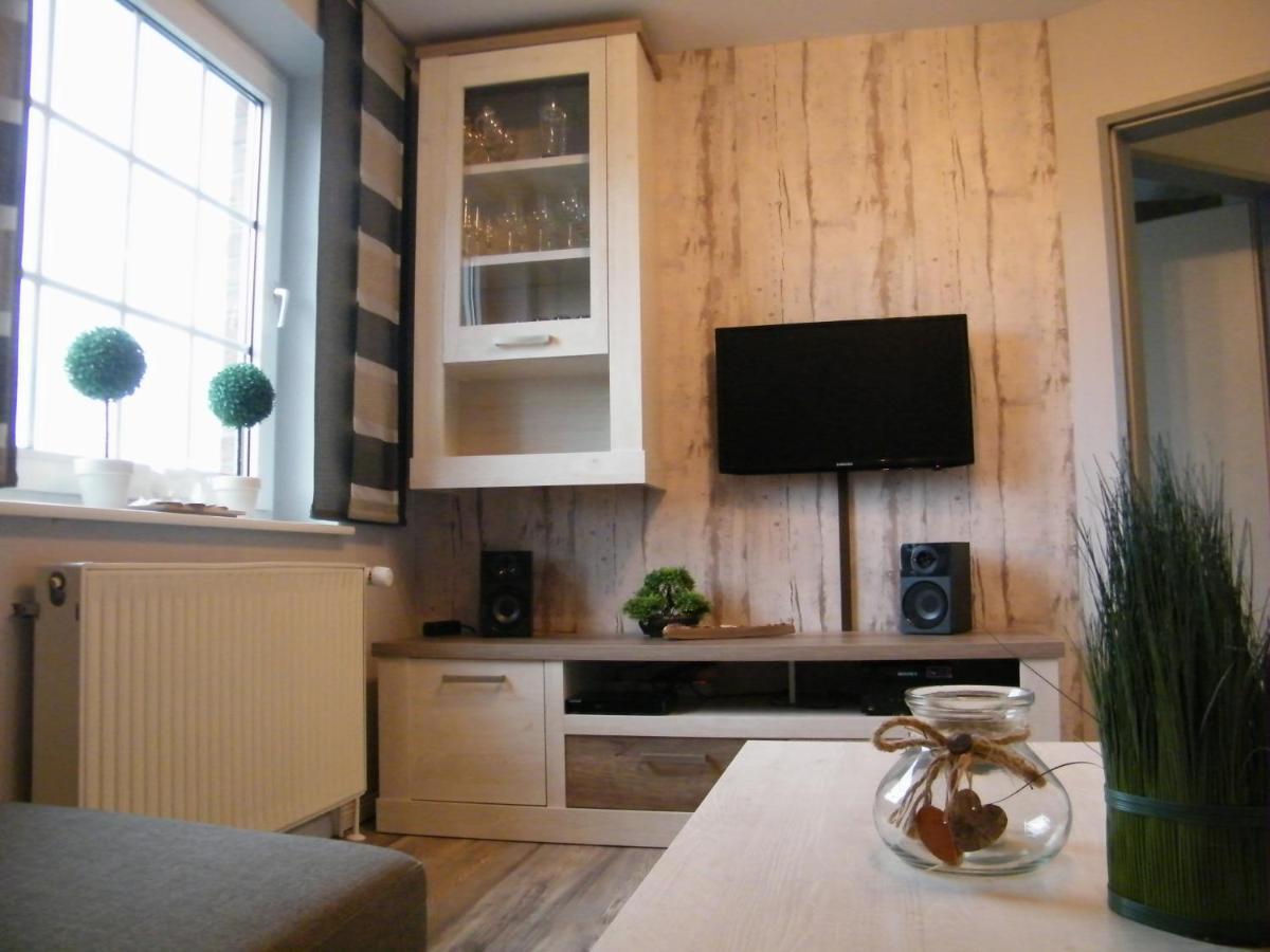 Gastehaus " Schone Aussicht " Apartman Neuharlingersiel Kültér fotó