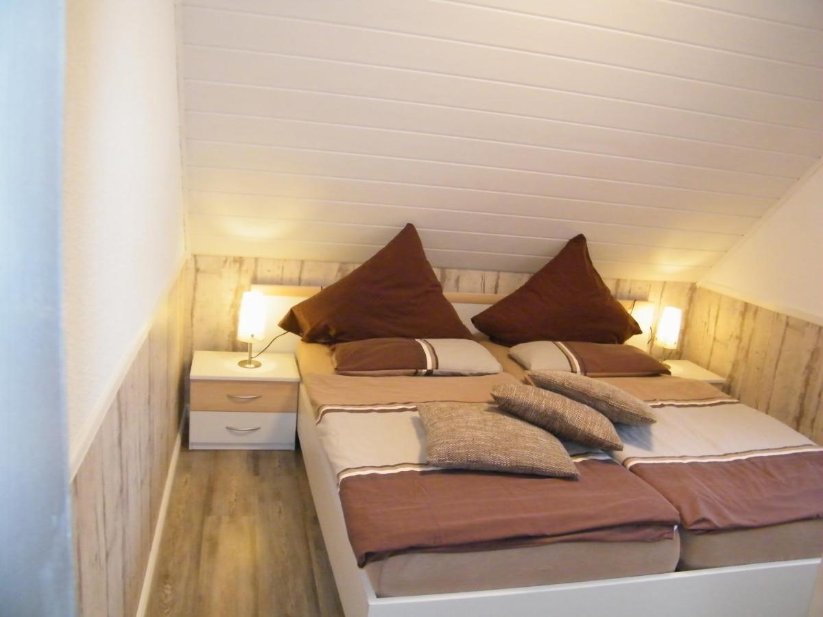 Gastehaus " Schone Aussicht " Apartman Neuharlingersiel Kültér fotó