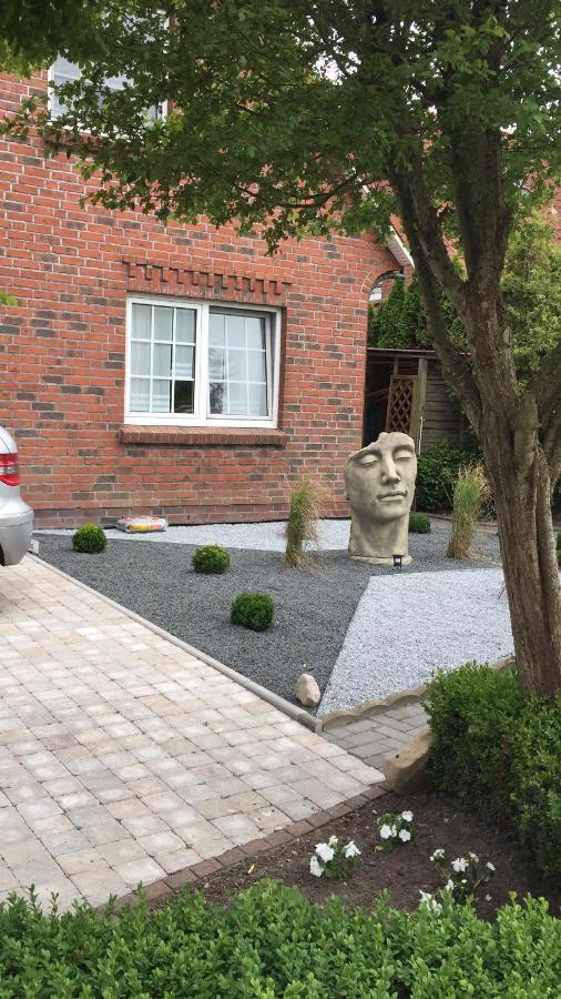 Gastehaus " Schone Aussicht " Apartman Neuharlingersiel Kültér fotó
