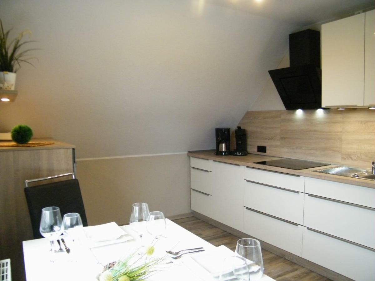 Gastehaus " Schone Aussicht " Apartman Neuharlingersiel Kültér fotó